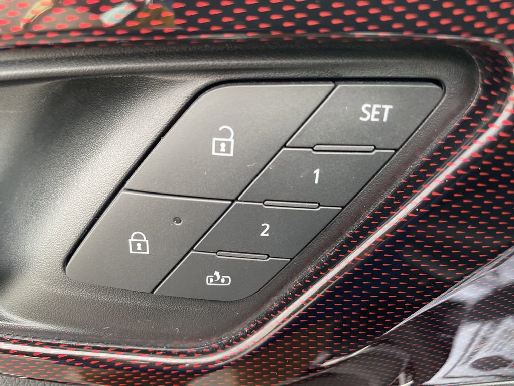 Used 2024 Chevrolet Traverse RS AWD/4WD image 14