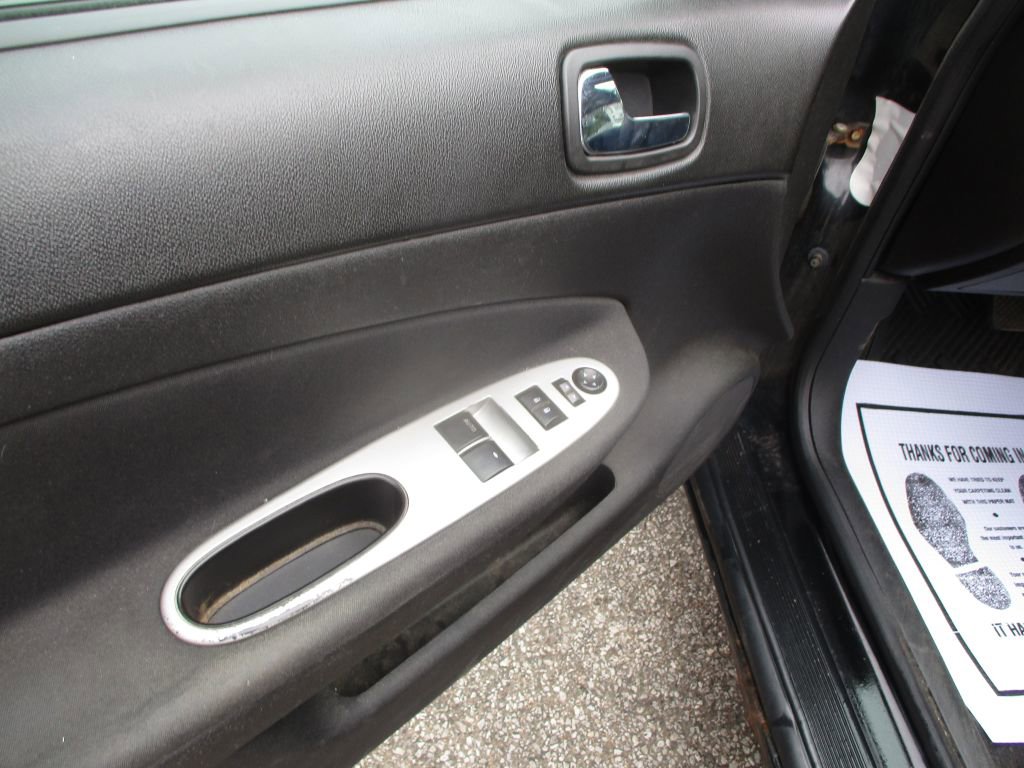 Used 2009 Chevrolet Cobalt LT image 8