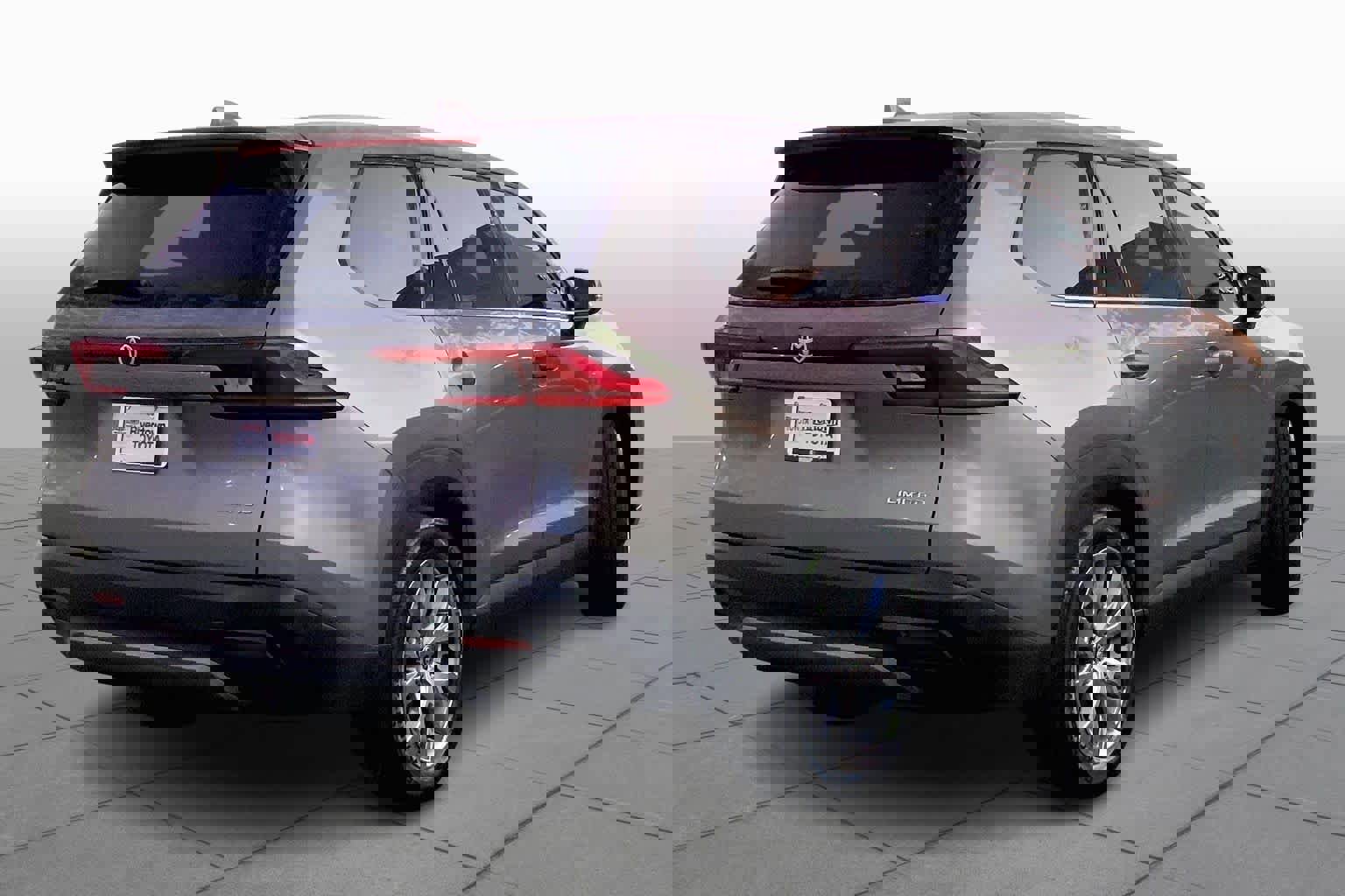 Used 2025 Toyota Grand Highlander FWD image 12