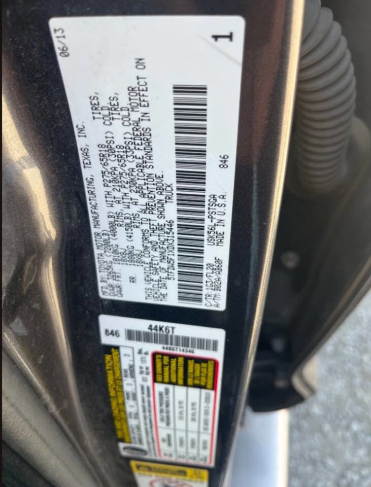 Used 2013 Toyota Tundra 4x4 CrewMax w/ Tow Pkg image 19