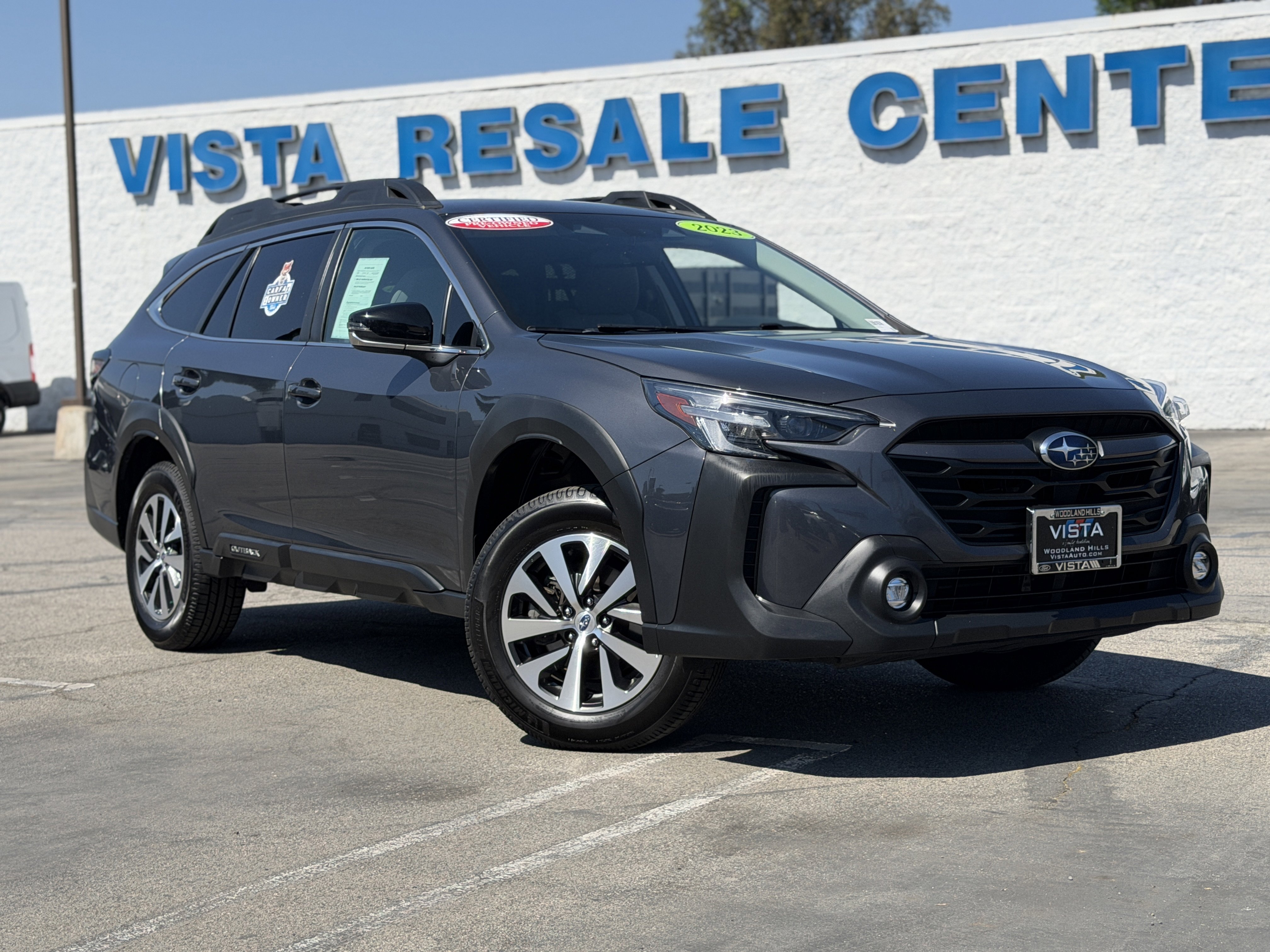 Used 2023 Subaru Outback Premium image 2