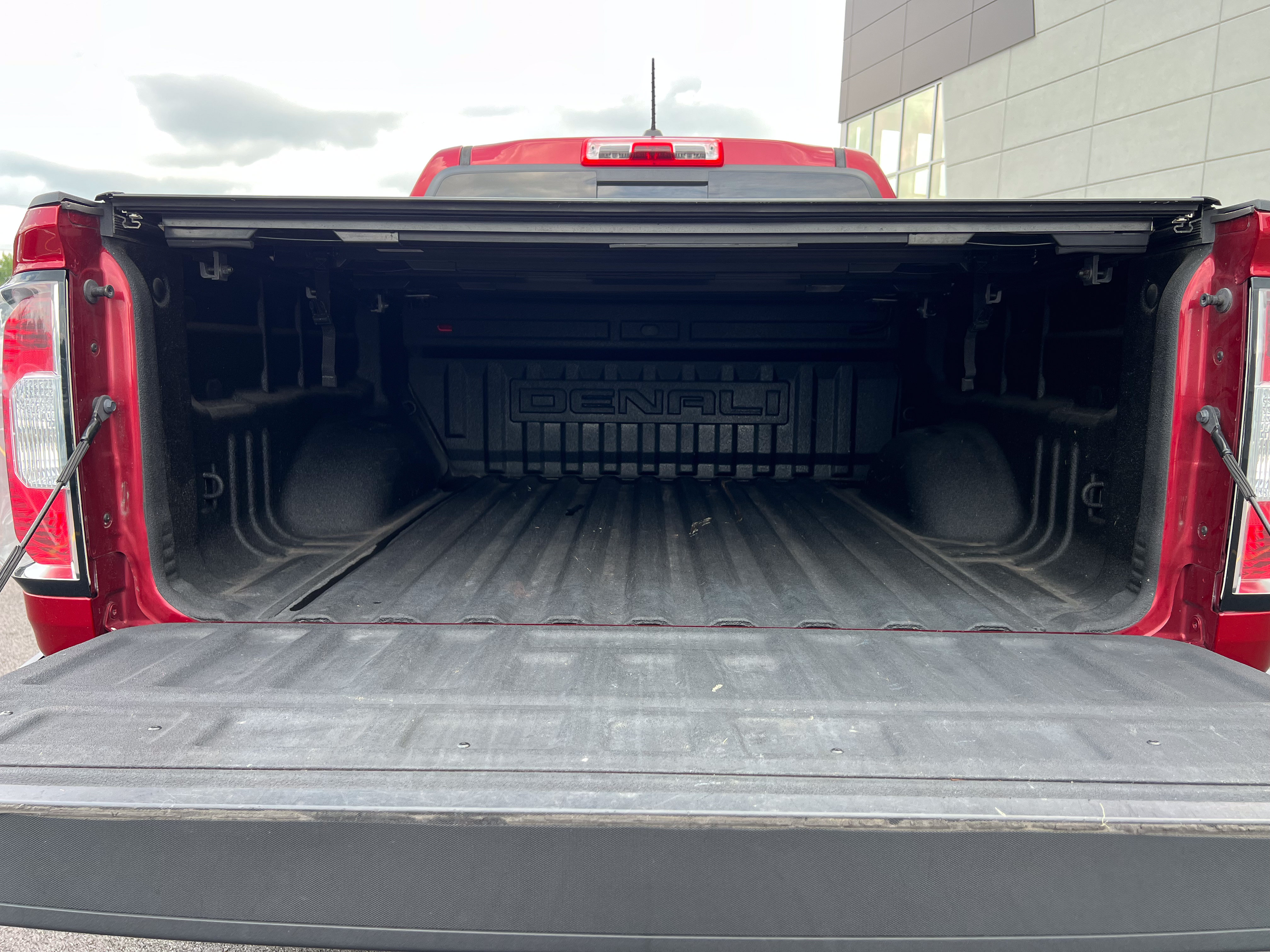 Used 2020 GMC Canyon Denali AWD/4WD image 6