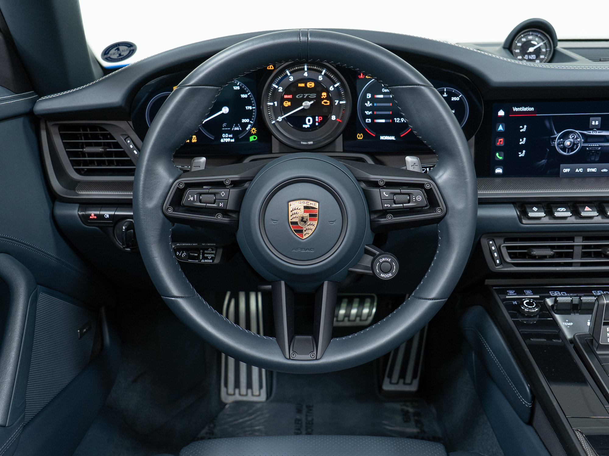 Certified 2023 Porsche 911 Targa 4 GTS w/ Premium Package AWD/4WD image 22