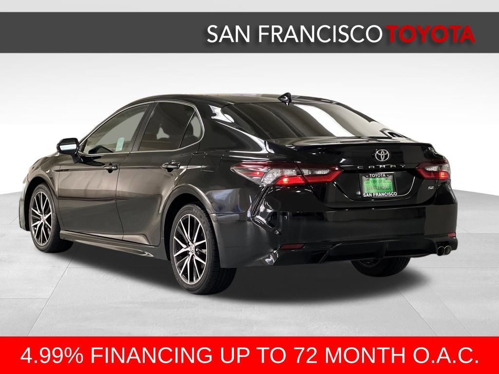 Certified 2021 Toyota Camry SE image 3