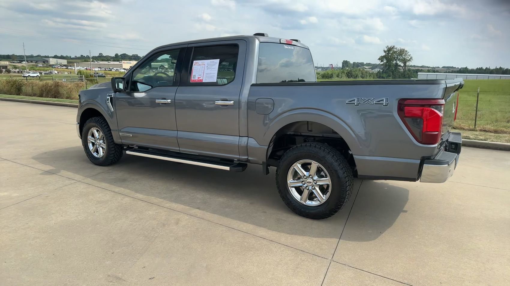 Used 2024 Ford F150 XLT w/ Mobile Office Package image 6