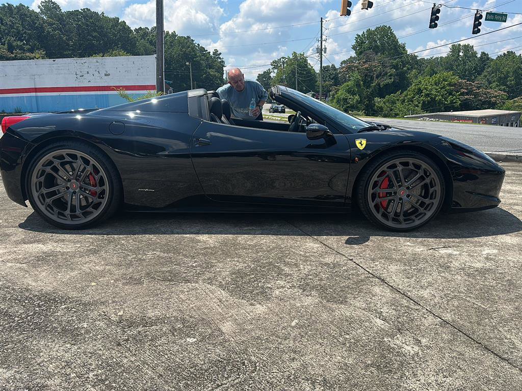 Used 2014 Ferrari 458 Spider image 4