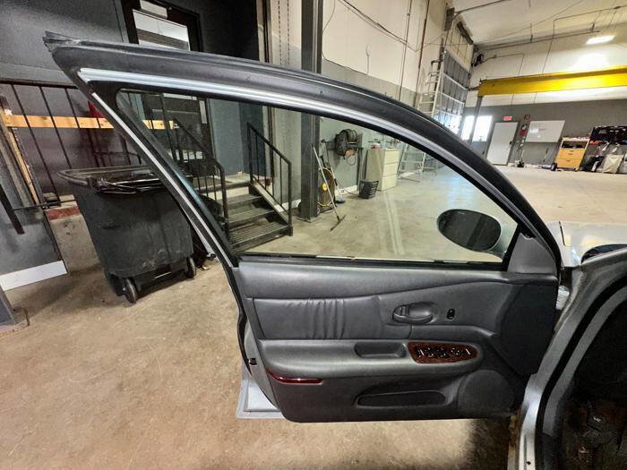 Used 2005 Buick Century Custom FWD image 21