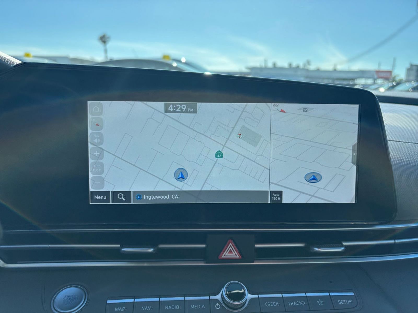 Used 2025 Hyundai Elantra SEL image 20