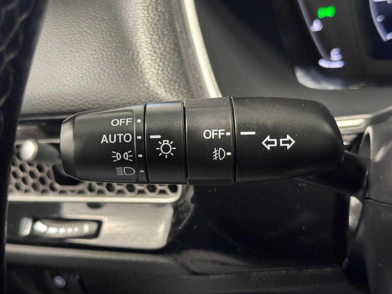 Used 2024 Honda Civic Touring image 32