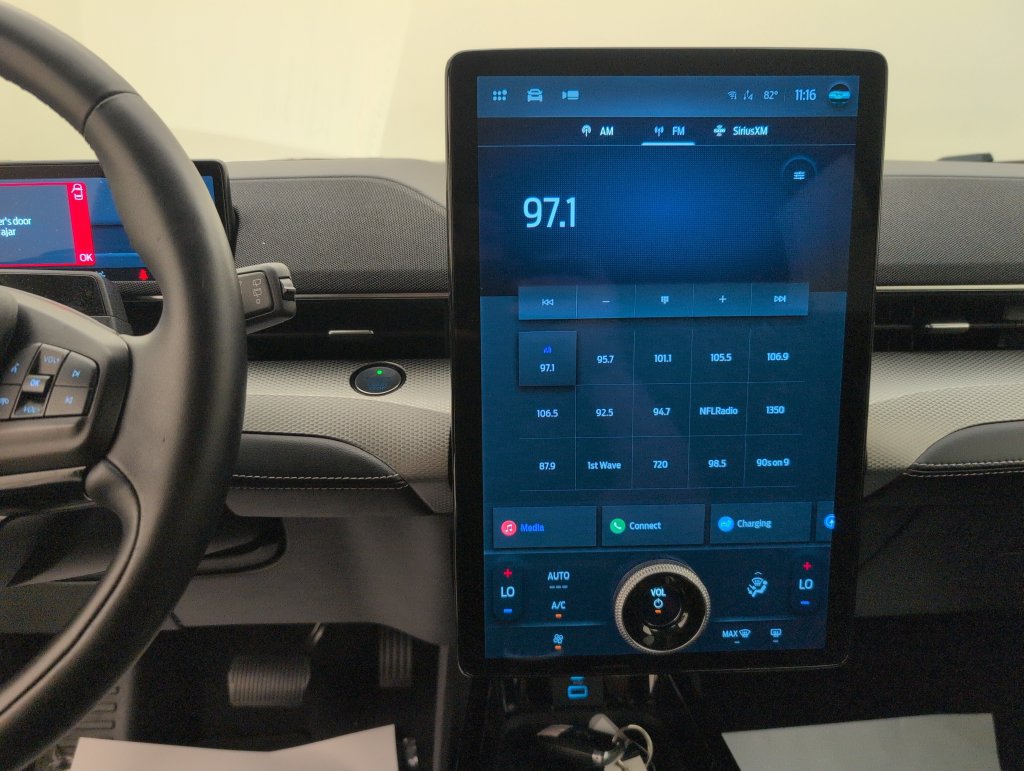 Used 2023 Ford Mustang Mach-E Select RWD image 17