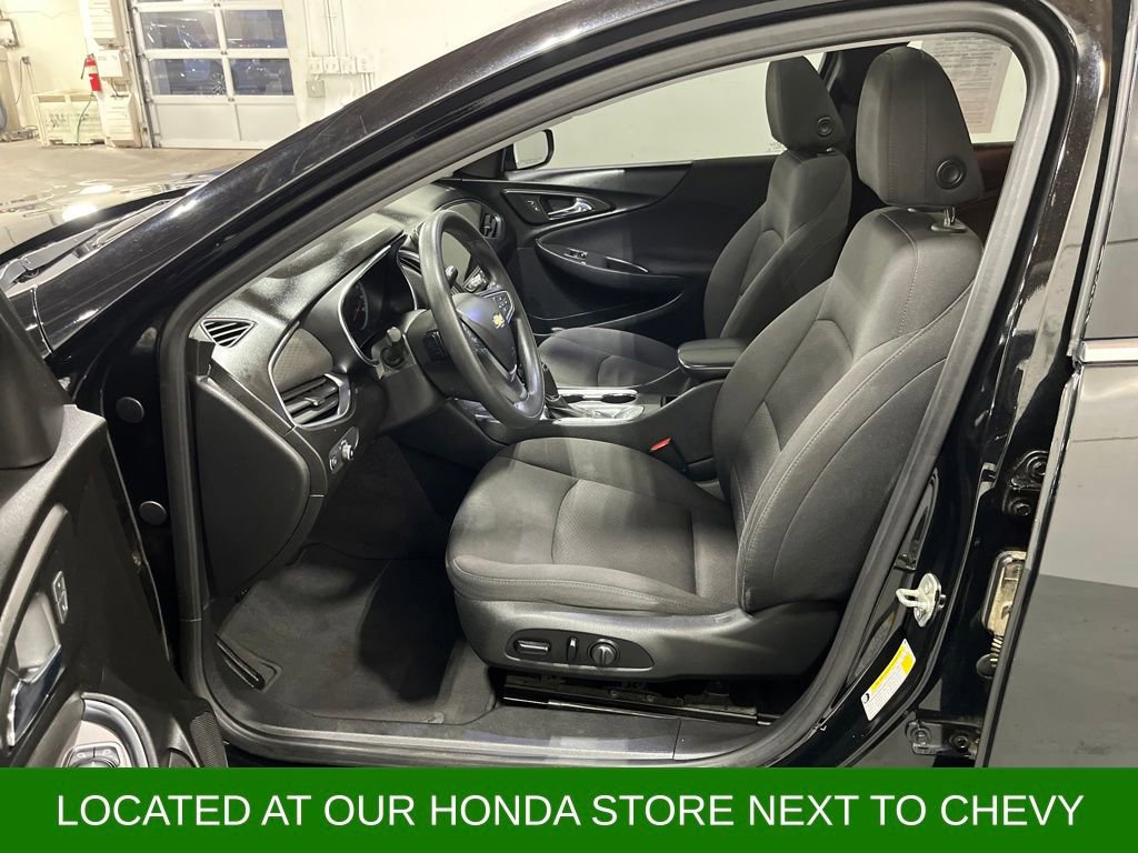 Used 2020 Chevrolet Malibu LT image 23