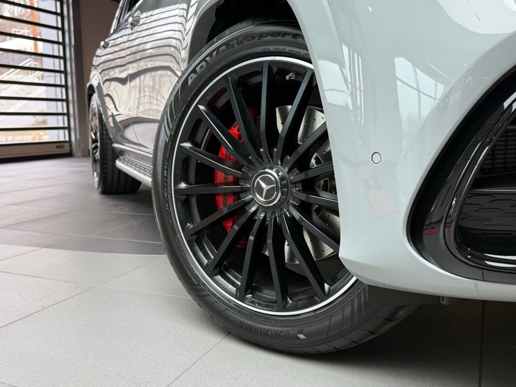 New 2026 Mercedes-Benz GLS 63 AMG 4MATIC image 13