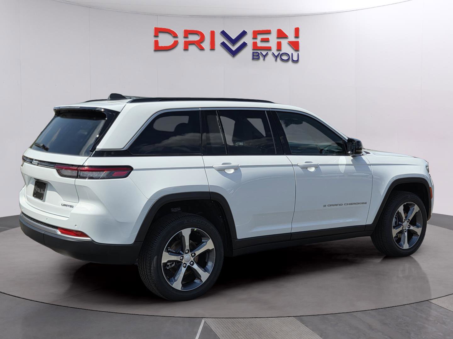 New 2026 Jeep Grand Cherokee Limited image 5