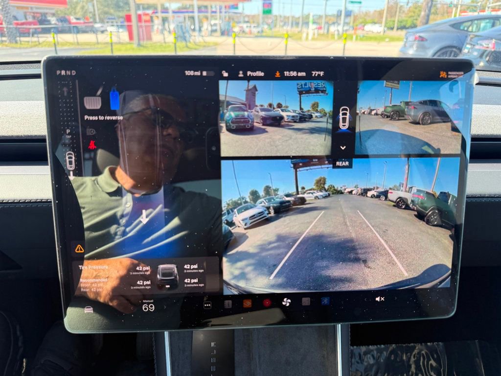 Used 2026 Tesla Model Y 2WD image 17