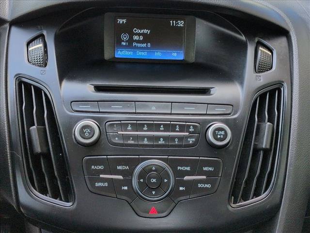 Used 2015 Ford Focus SE w/ SE Sport Package FWD image 20