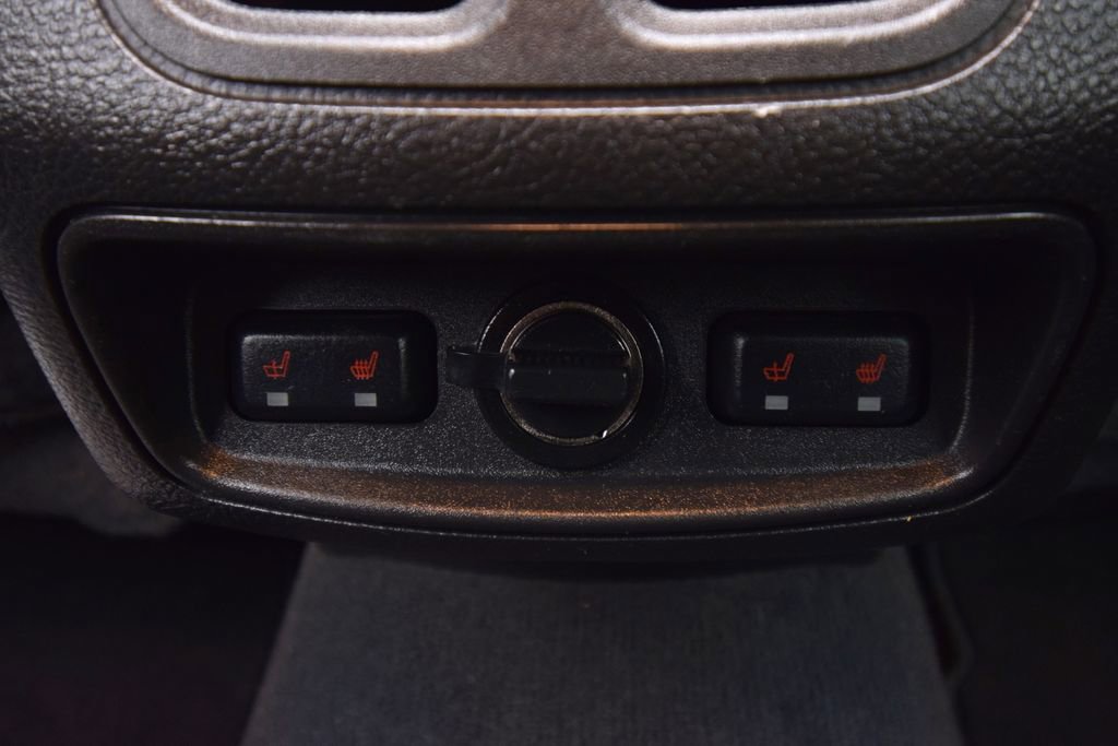 Used 2019 Ford Taurus Limited image 38