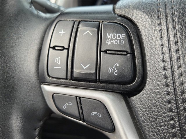 Used 2019 Toyota Highlander Limited image 35