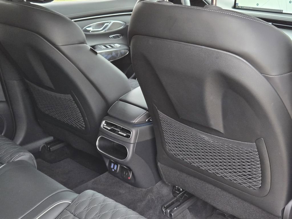 Used 2024 Genesis GV70 3.5T Sport w/ Sport Advanced Package image 29