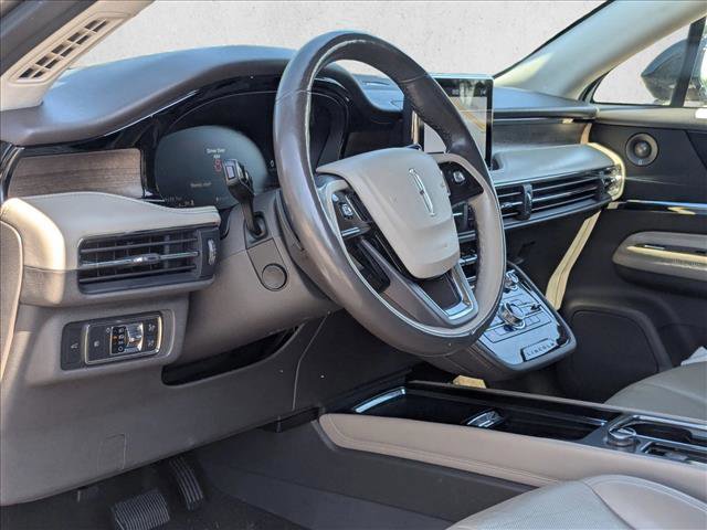 Used 2021 Lincoln Corsair Reserve w/ Equipment Group 201A image 2