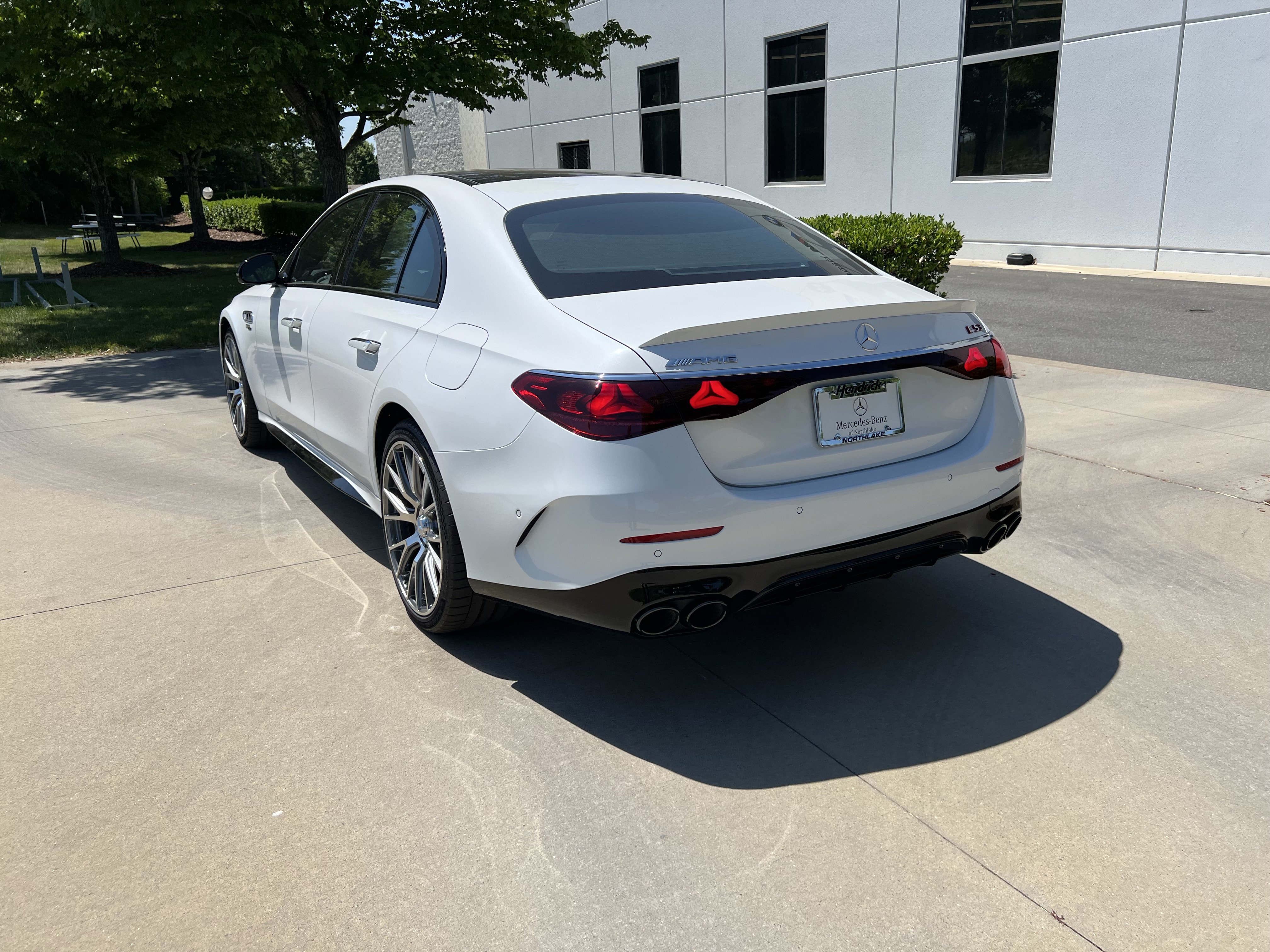 New 2026 Mercedes-Benz E 53 AMG e 4MATIC Sedan image 7