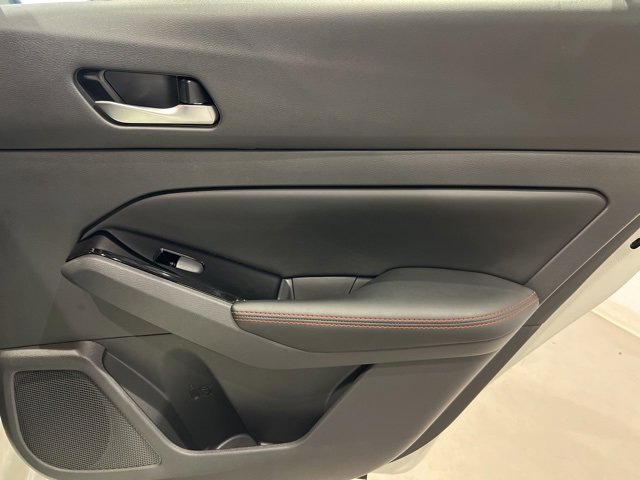 Used 2025 Nissan Altima 2.5 SR image 47