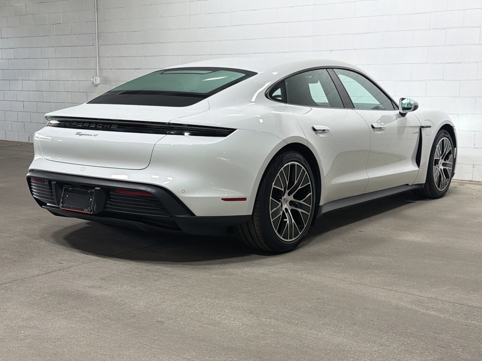 Certified 2025 Porsche Taycan image 7