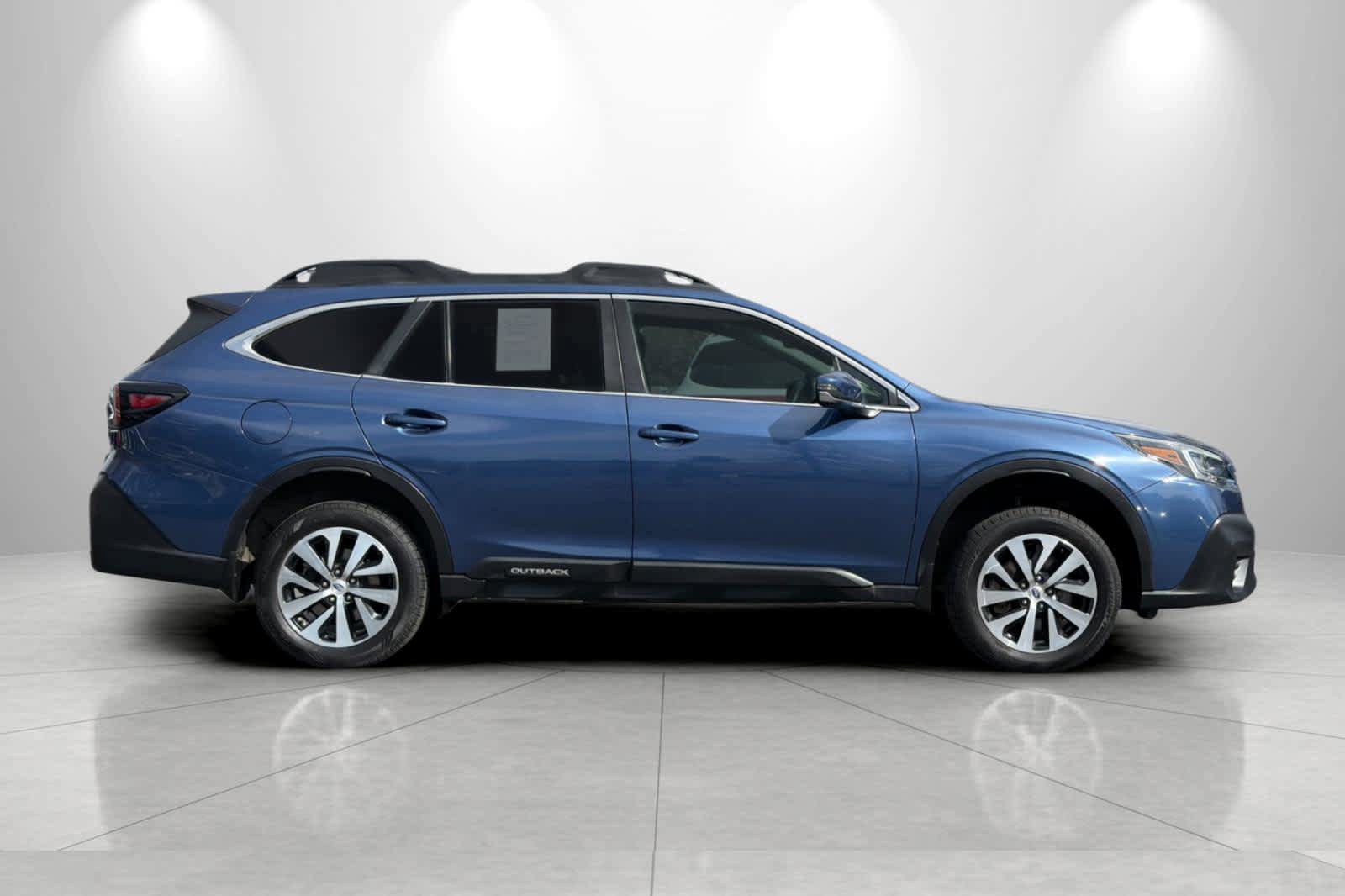 Used 2021 Subaru Outback Premium AWD/4WD image 8
