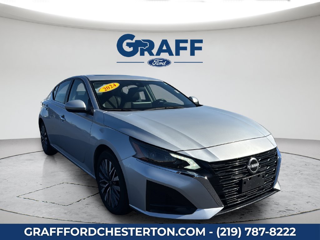 Used 2024 Nissan Altima 2.5 SV w/ SV Premium Package FWD image 11
