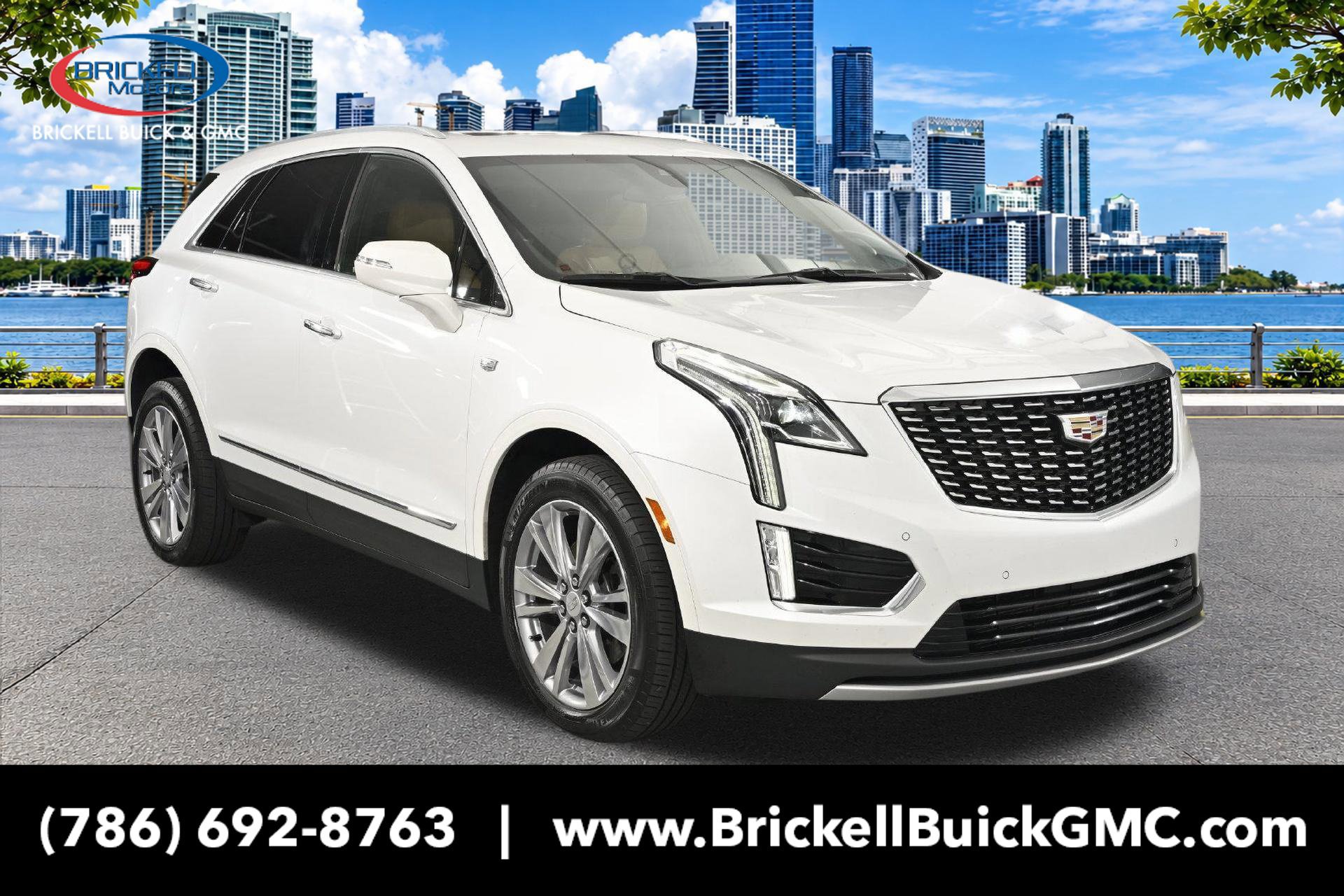 Used 2024 Cadillac XT5 Premium Luxury AWD/4WD image 2