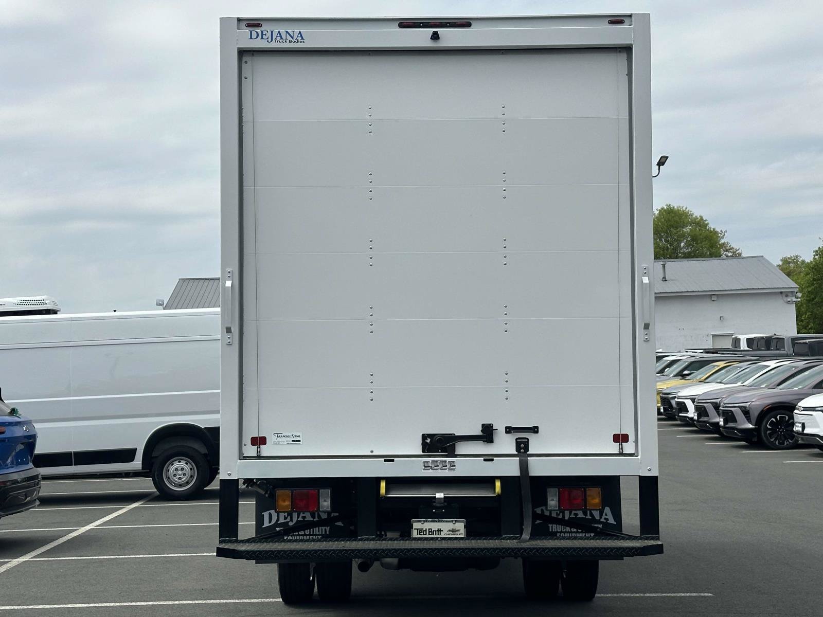 New 2024 Chevrolet Low Cab Forward RWD image 10