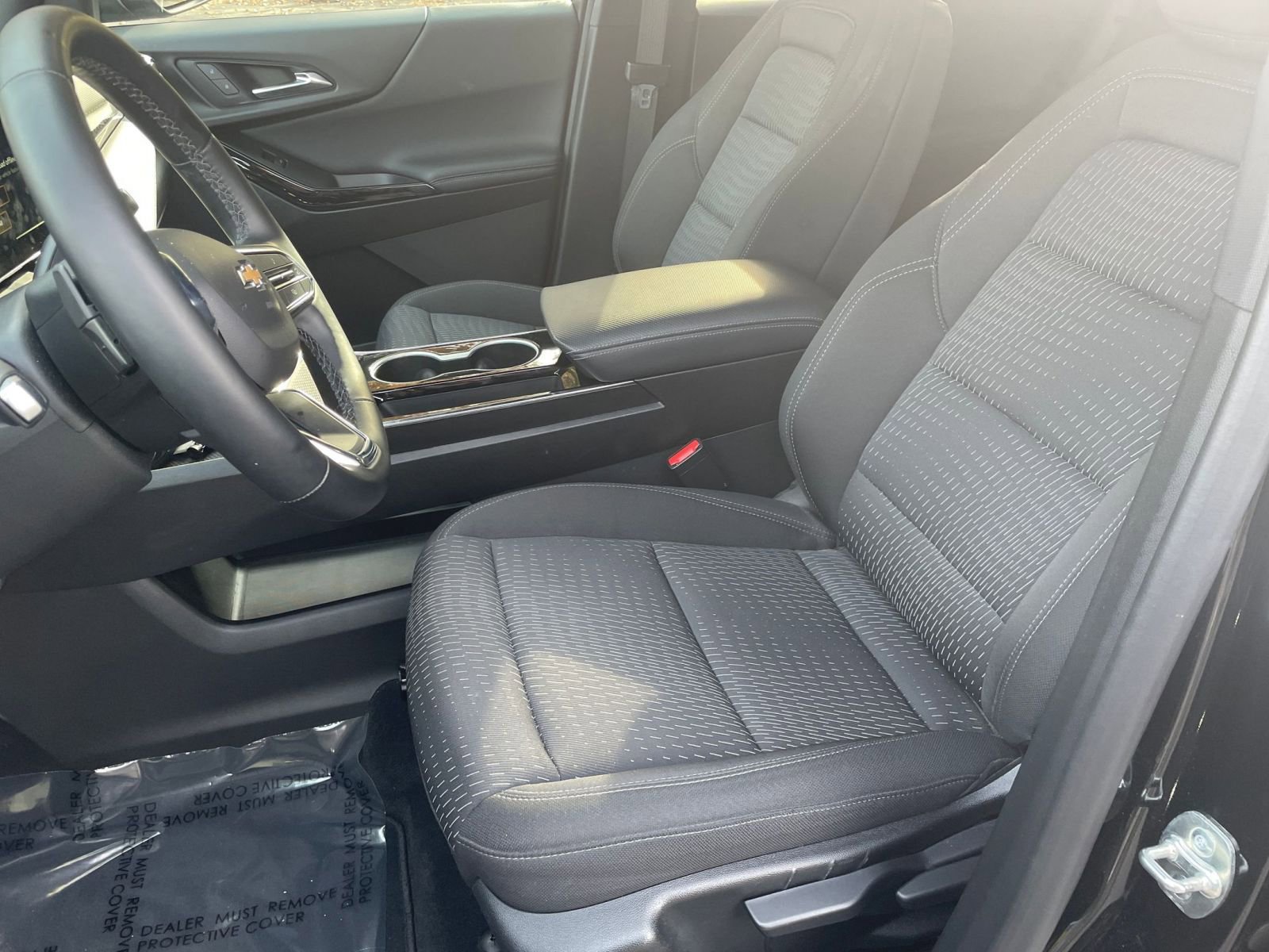 Used 2025 Chevrolet Equinox LT image 32