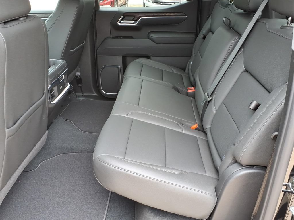 New 2026 GMC Sierra 1500 SLT AWD/4WD image 14
