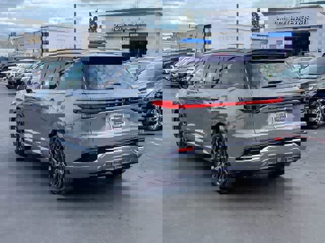 New 2026 Lexus TX 500h AWD image 3