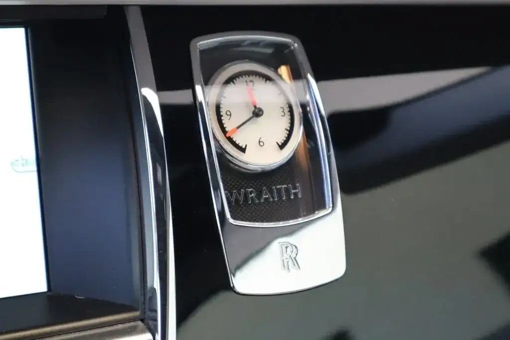 Certified 2015 Rolls-Royce Wraith RWD image 18