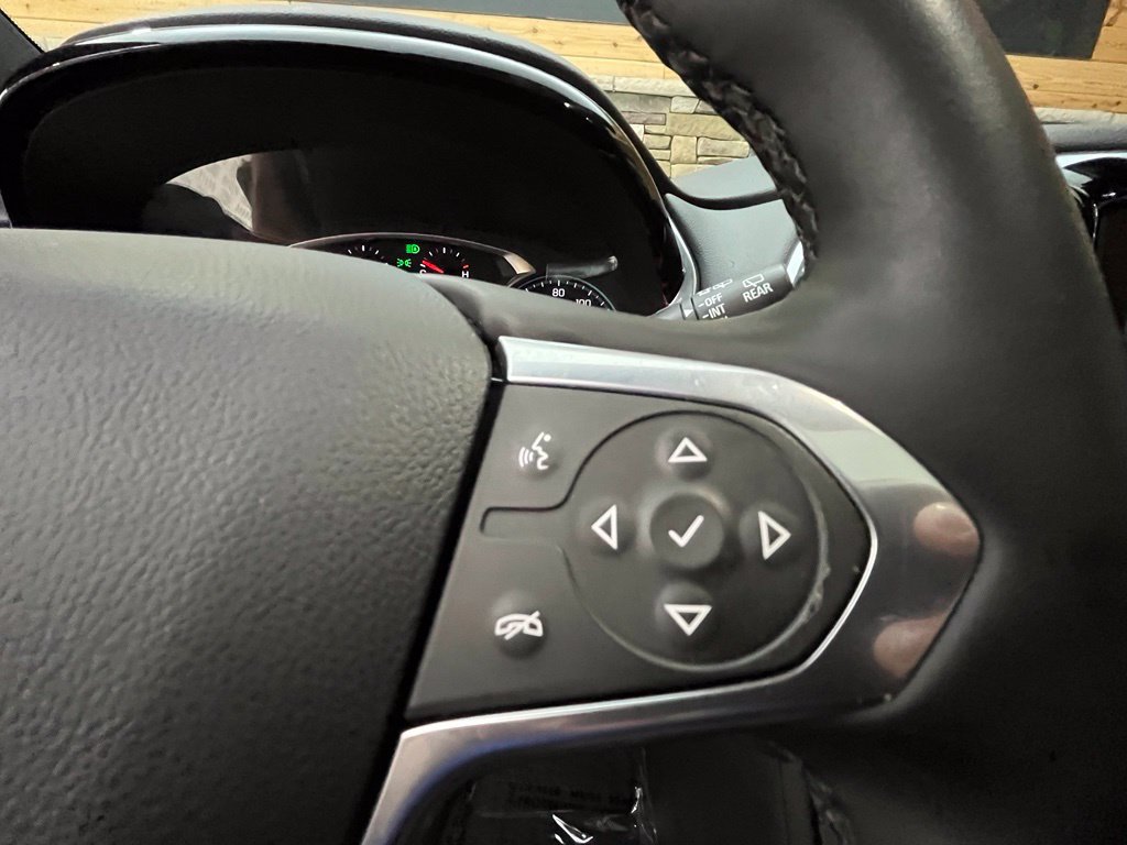 Used 2023 Chevrolet Traverse RS AWD/4WD image 53