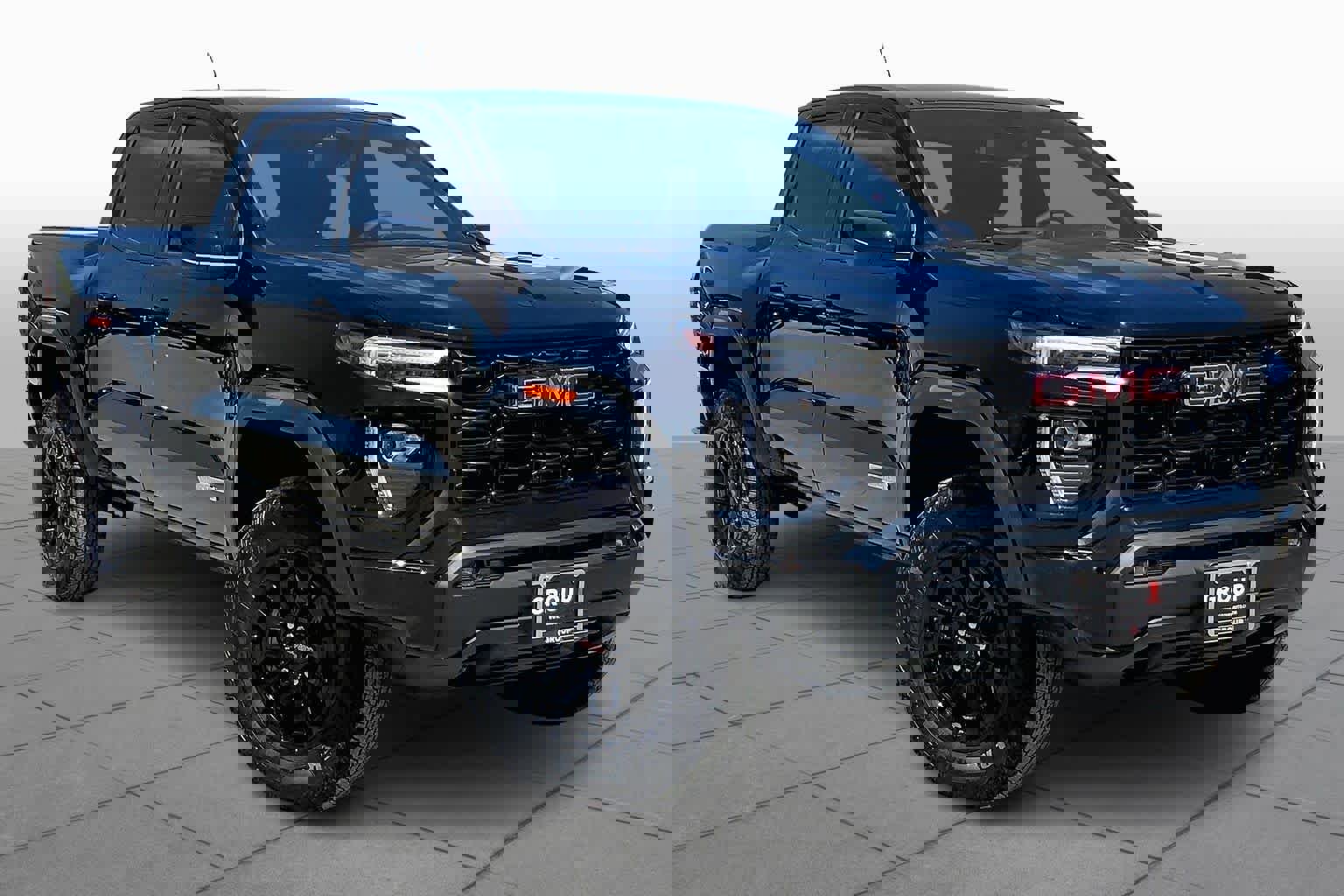 Used 2026 GMC Canyon Elevation w/ Convenience Package image 3