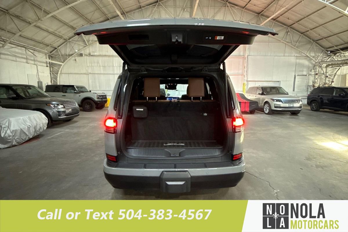 Used 2024 Lexus GX 550 image 34