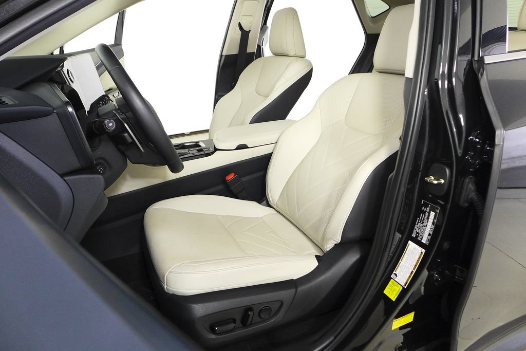 Used 2025 Lexus NX 450h+ AWD w/ Accessory Package (Z1) image 22