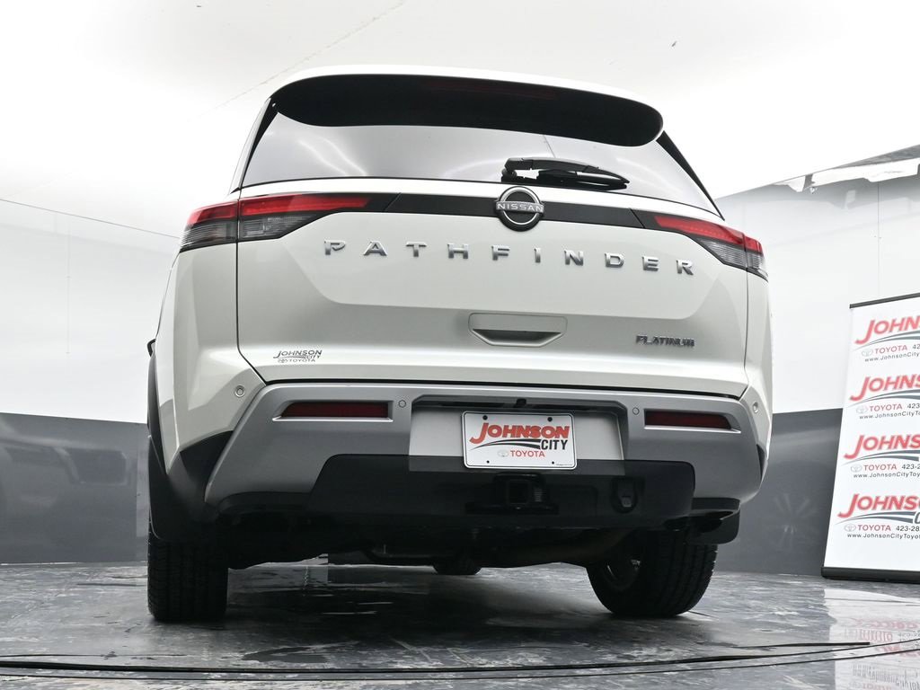 Used 2024 Nissan Pathfinder Platinum w/ Cargo Package image 39