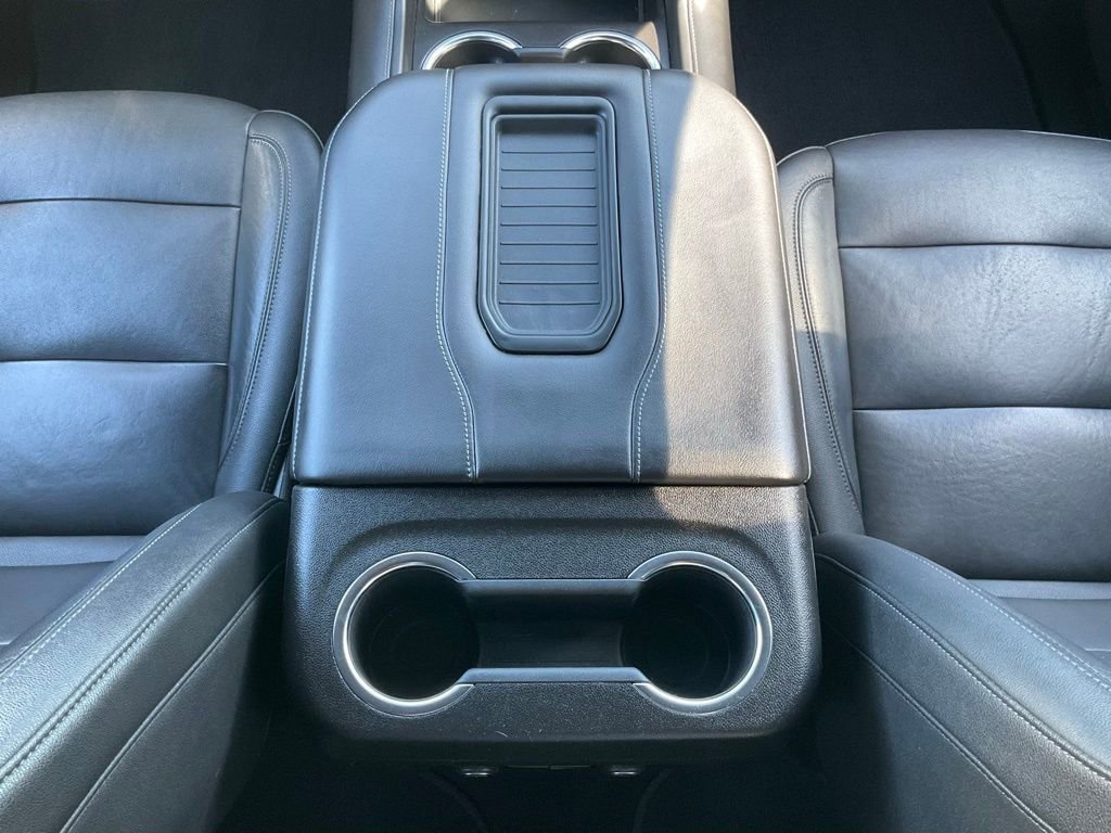 Used 2021 Chevrolet Suburban Z71 w/ Luxury Package image 31