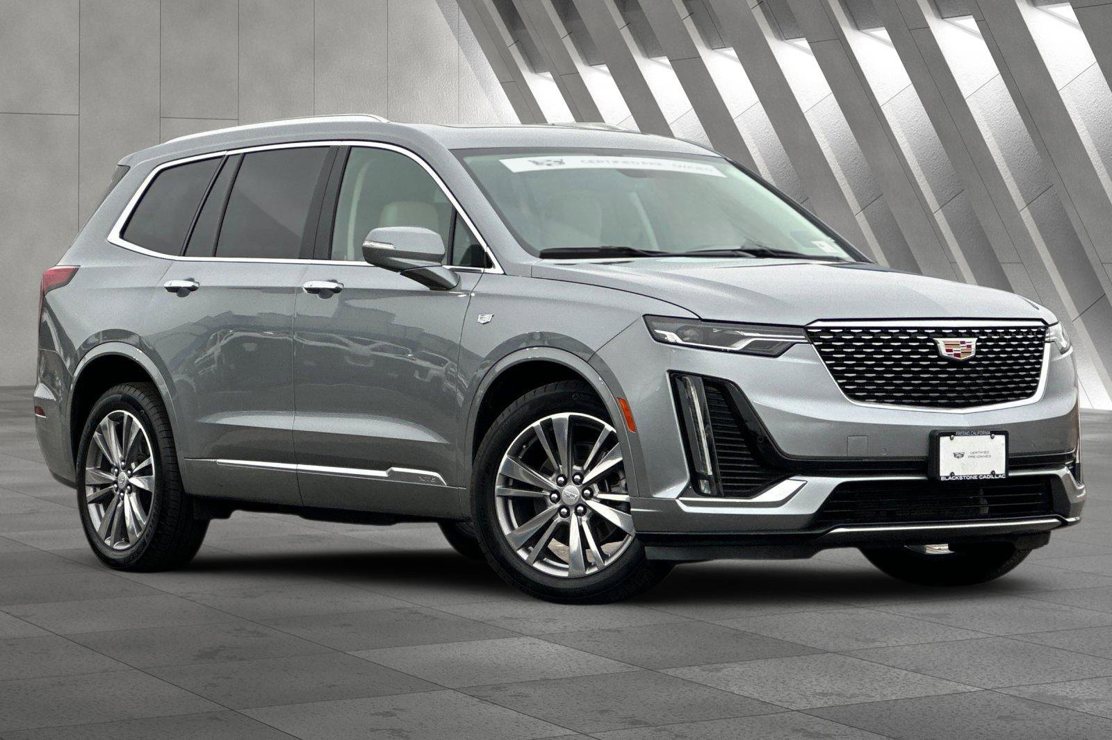 Certified 2025 Cadillac XT6 Premium Luxury image 1