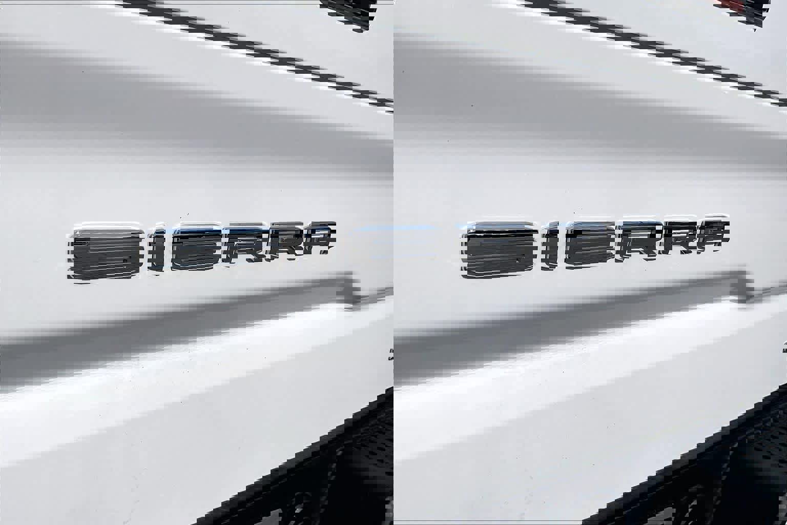 Certified 2024 GMC Sierra 1500 SLE image 9