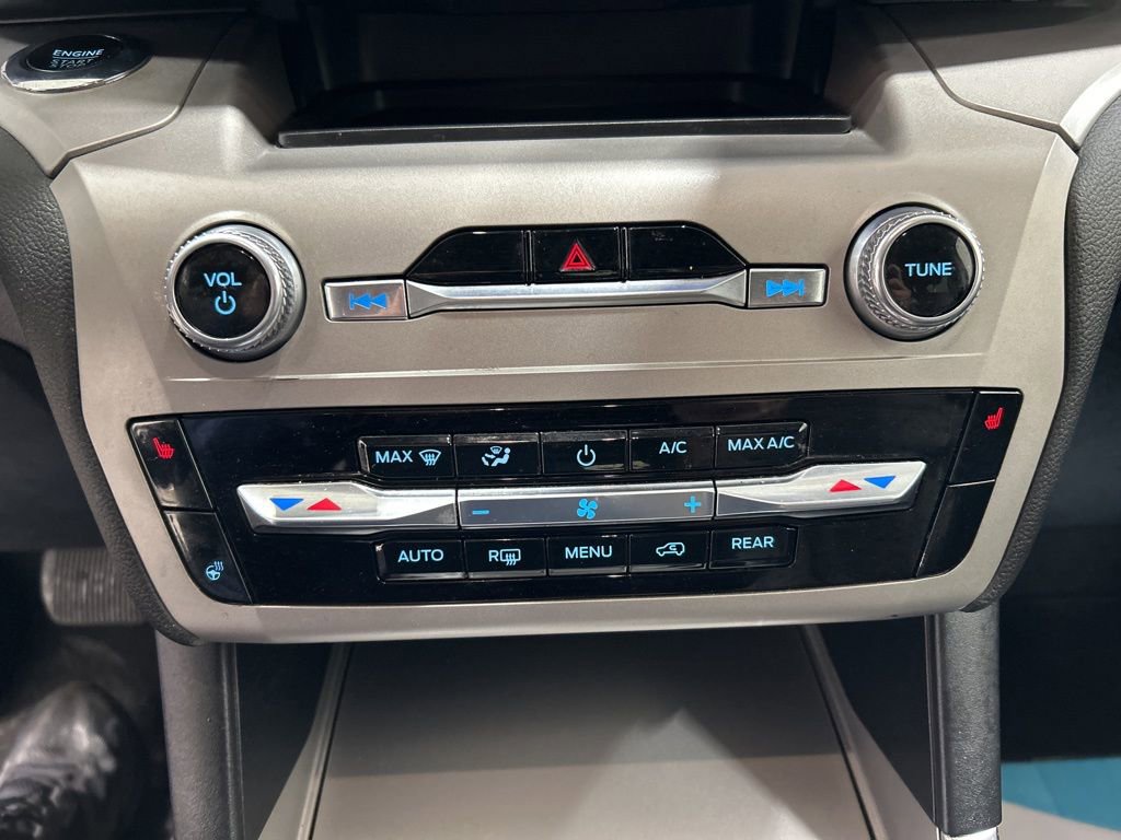 Certified 2023 Ford Explorer XLT w/ Equipment Group 202A image 21