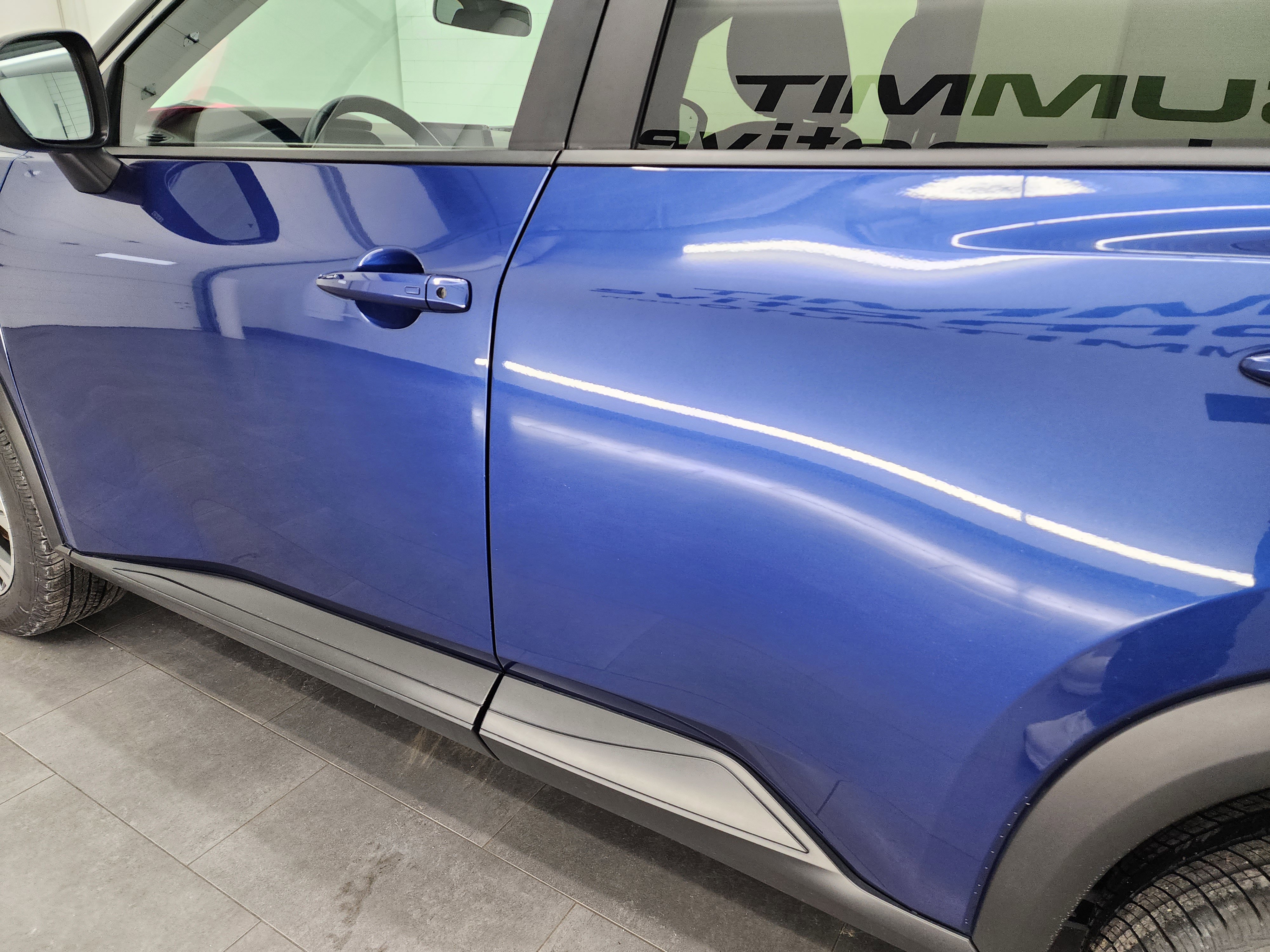 Used 2023 Nissan Rogue SV image 30