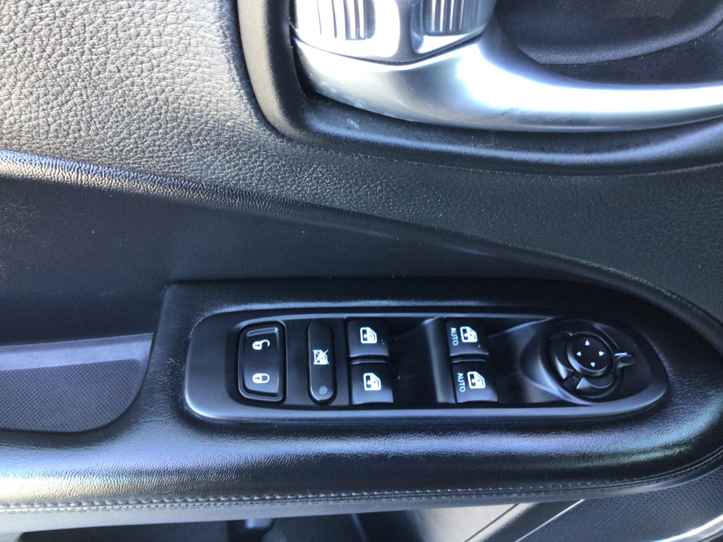 Used 2019 Jeep Compass Altitude image 6