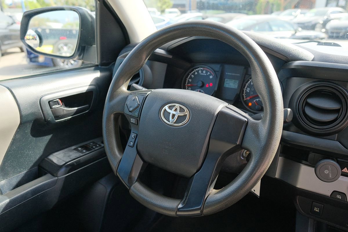 Used 2017 Toyota Tacoma SR RWD image 45