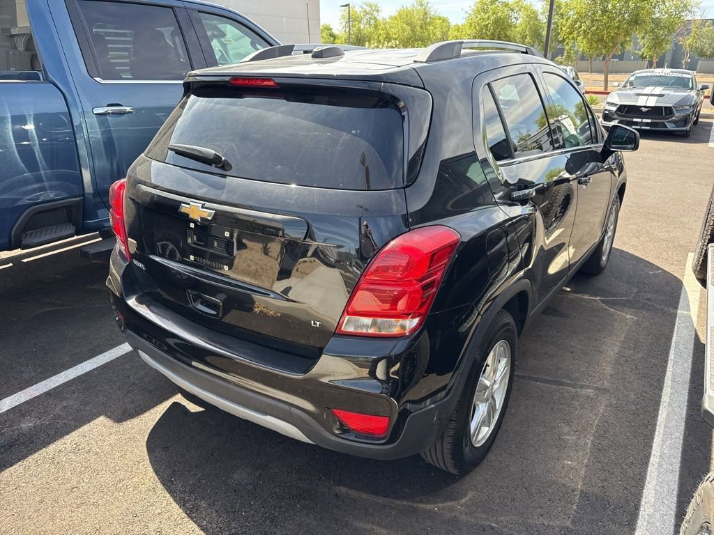Used 2019 Chevrolet Trax LT w/ LT Convenience Package FWD image 3