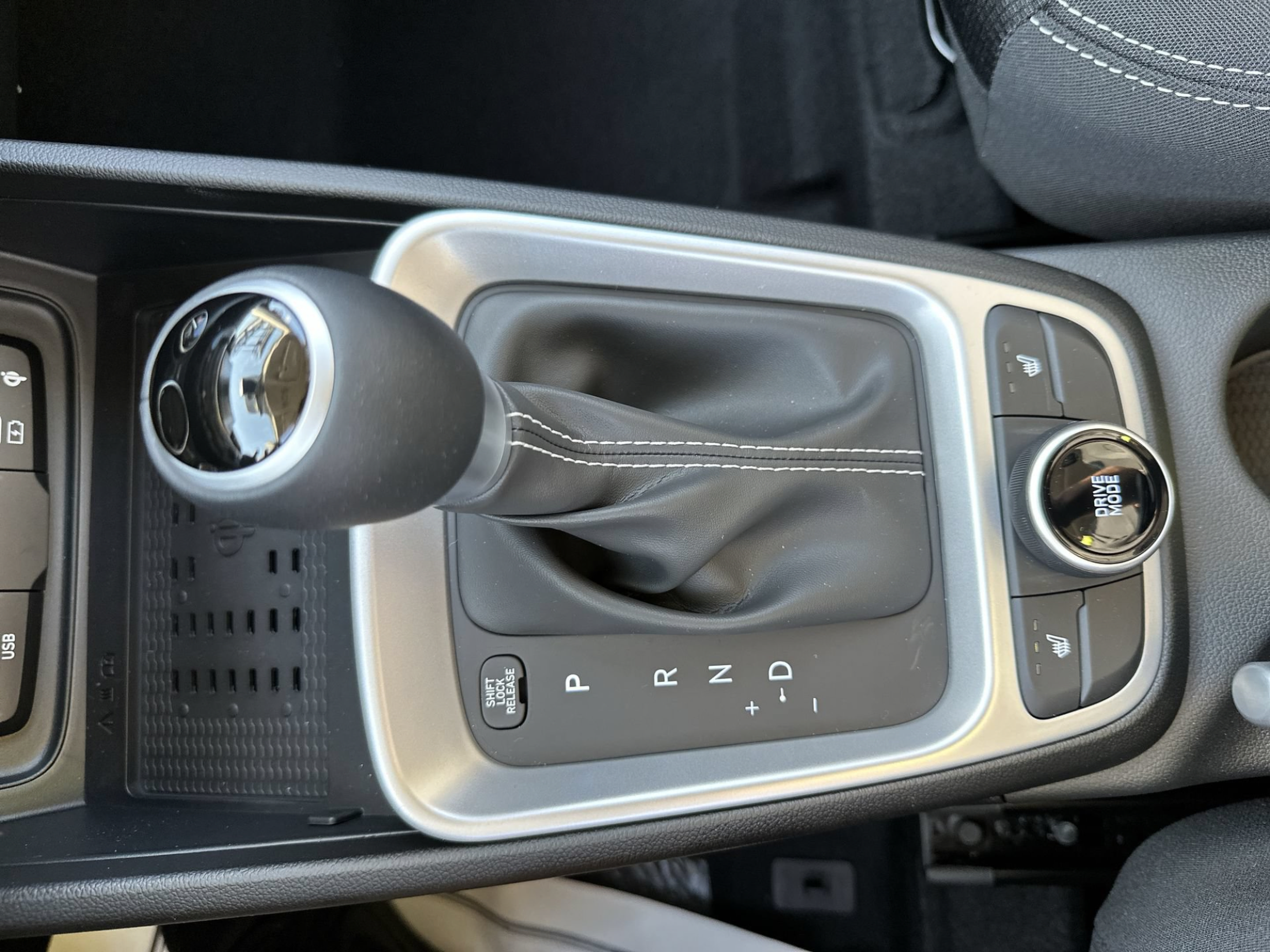 New 2026 Hyundai Venue SEL FWD image 20