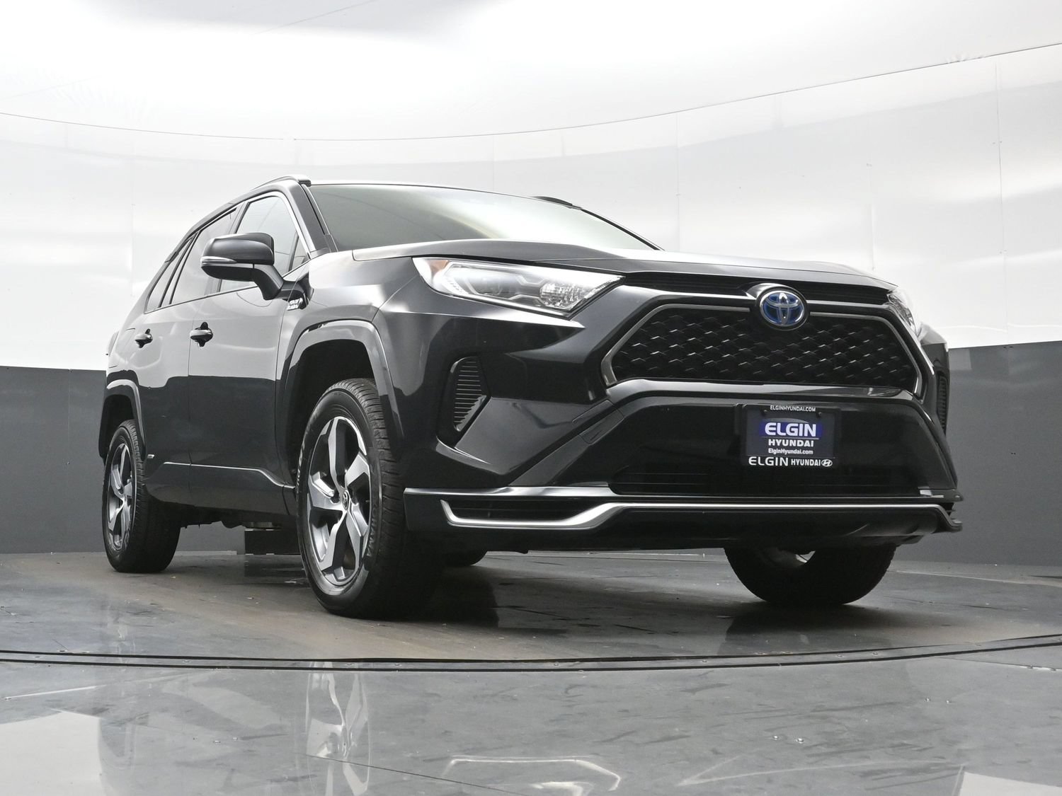 Used 2021 Toyota RAV4 SE w/ Weather & Moonroof Package AWD/4WD image 33