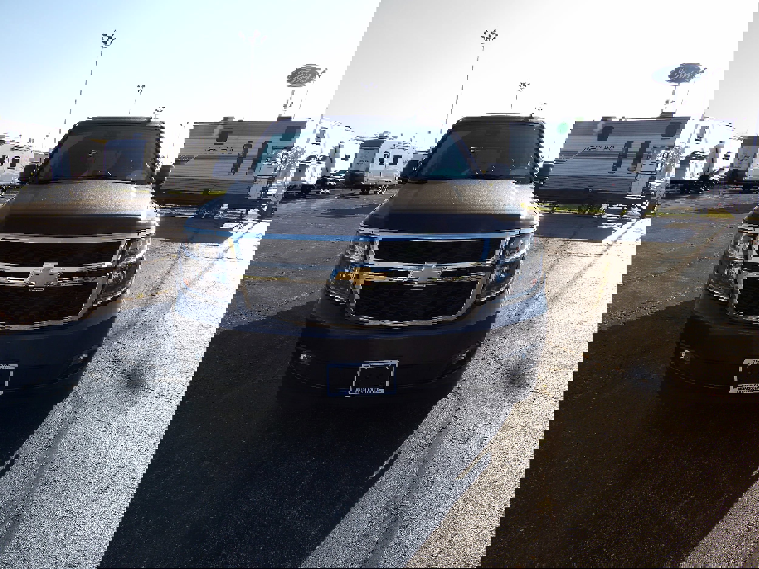 Used 2018 Chevrolet Tahoe LT w/ Luxury Package image 3